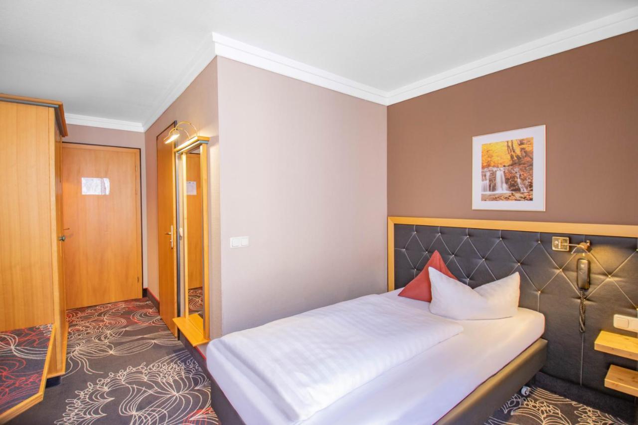 Hotel Tanne Ilmenau Extérieur photo